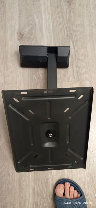 Кронштейн под ТВ настенный