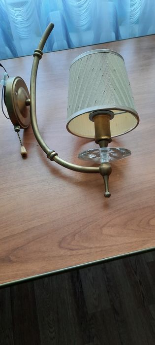 Продам люстру хрустальную