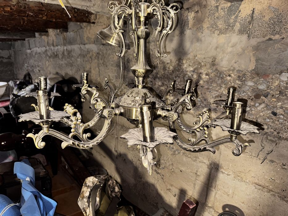 Люстра б/у в хорошем состоянии