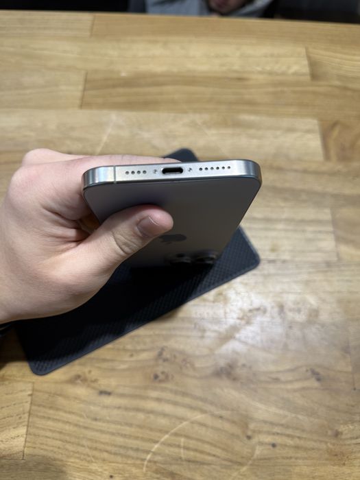 Iphone 15 pro max . 1 тб 89%