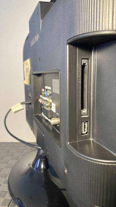 Телевизор Samsung 19 Inch LT19C300EW