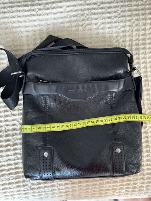 Продам мужские кофты и сумку