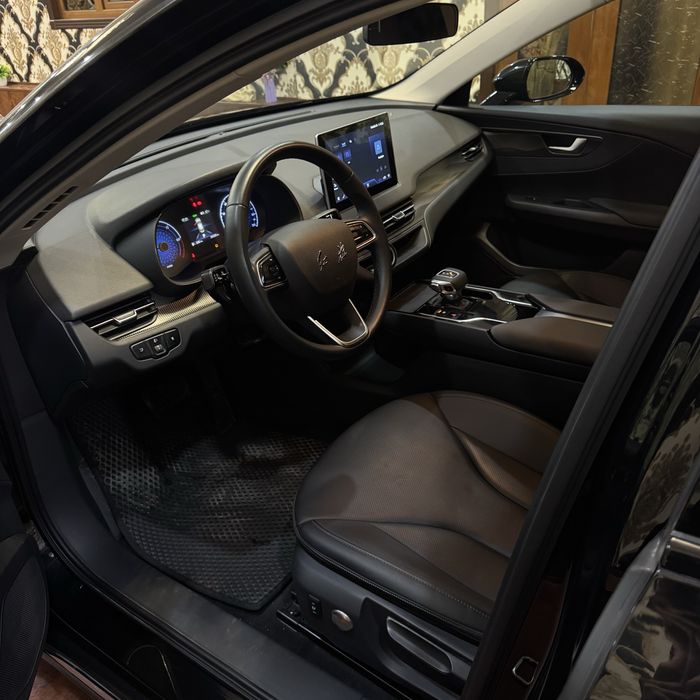Hongqi EQM 5 сотилади 2024