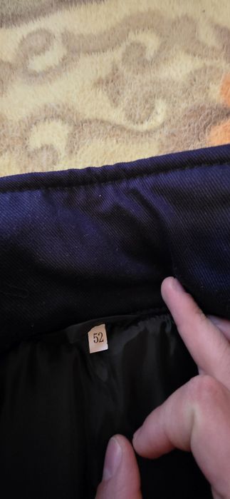 Pufoaica vatuita bleumarin inchis (marimea 52)