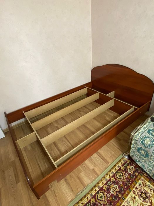 Кровать двуспальная СРОЧНО