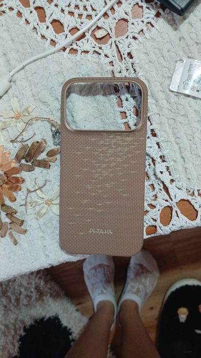 Vând husa iPhone 17!