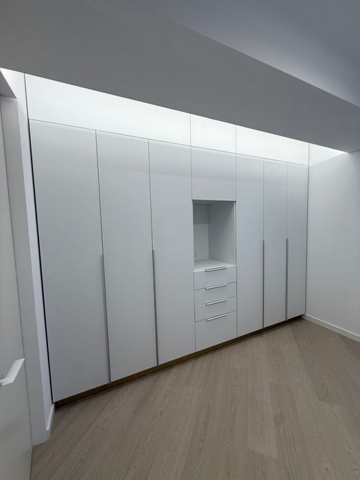 3 camere Cortina North • Prima închiriere • Mobilat complet • Parcare