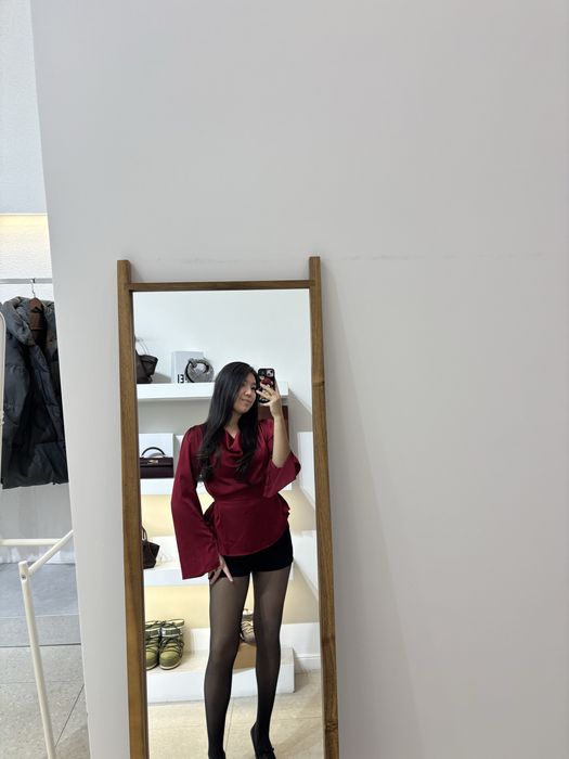 Женская атласная кофта