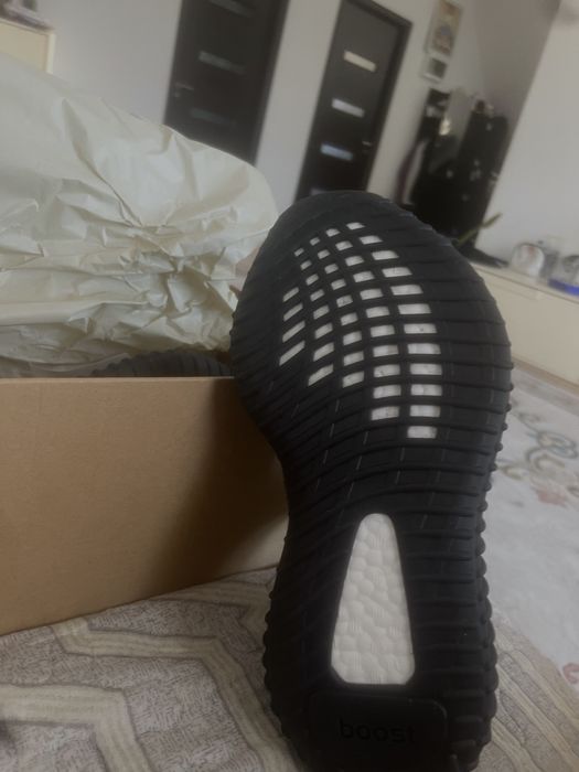 YzY 350 v2 cmpct