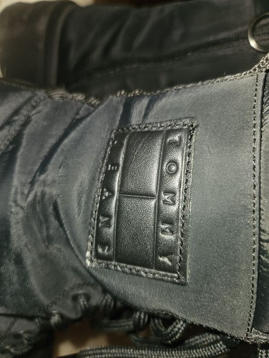 Vand bocanci de dama Tommy Hilfiger  37 piele naturala cu textil