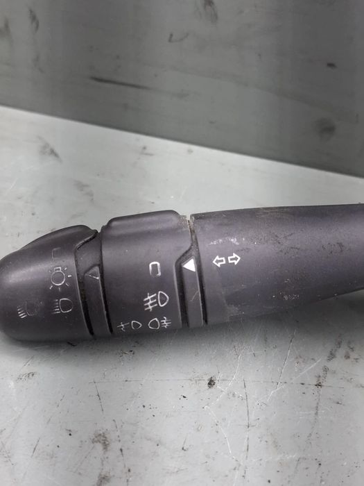 Maneta semnalizare 8200002460 Renault Laguna 2001 1.9 DCi MT (120 hp)