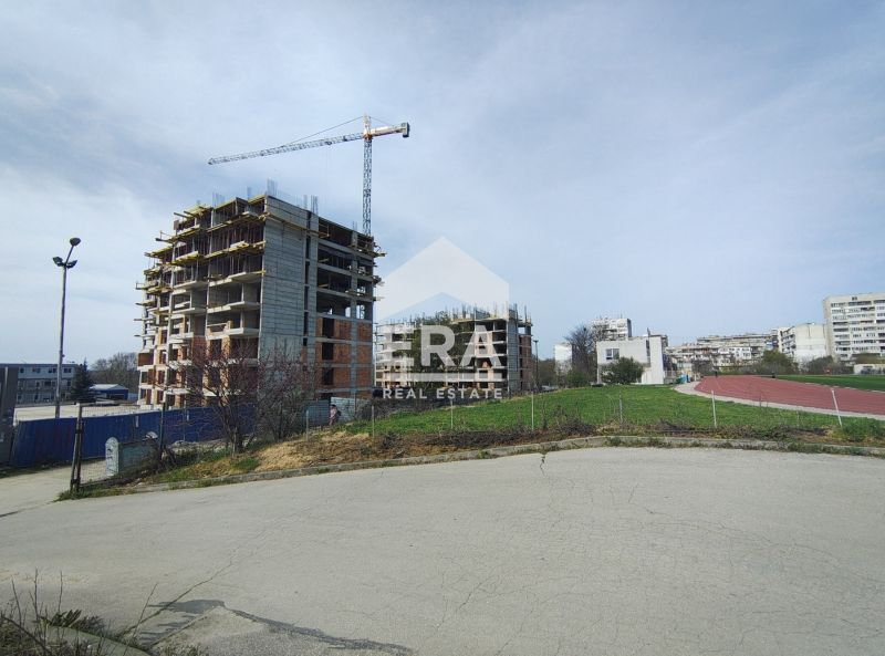 Двустаен южен апартамент за продажба, в новострояща се сграда в кв. Мл