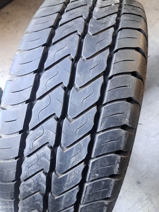 2 anvelope vară 215 60 r17 C Dunlop