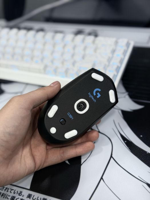 Мышь Logitech G304 + коврик