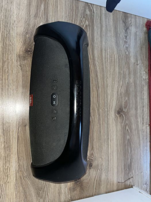 Продам колонка JBL оригинал