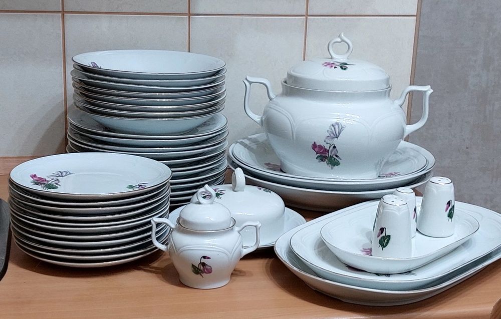 Продам  сервиз ГДР