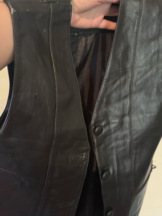 Кожаная безрукавка новая