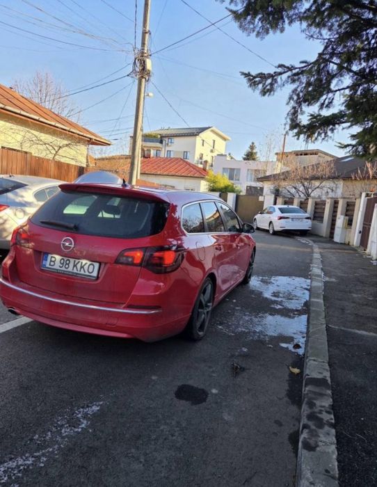 Opel astra j sport tourer 2014