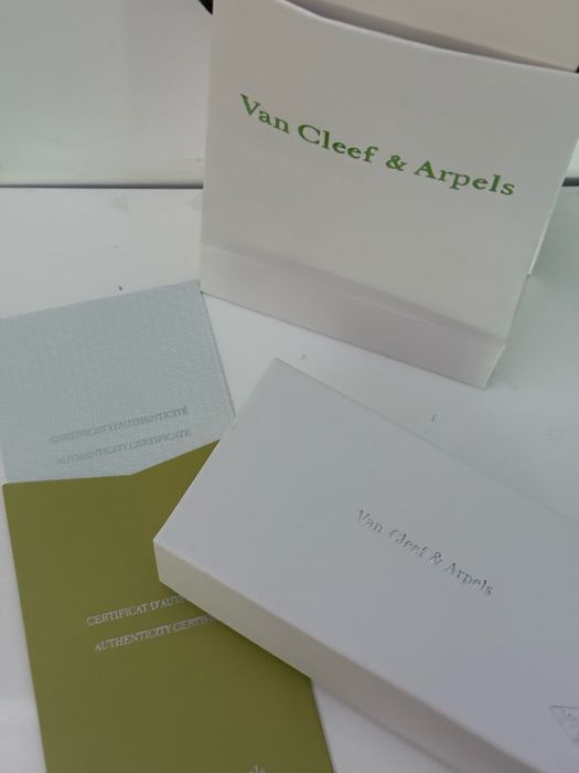 Van Cleef and Arpels  колие, гривна и обици