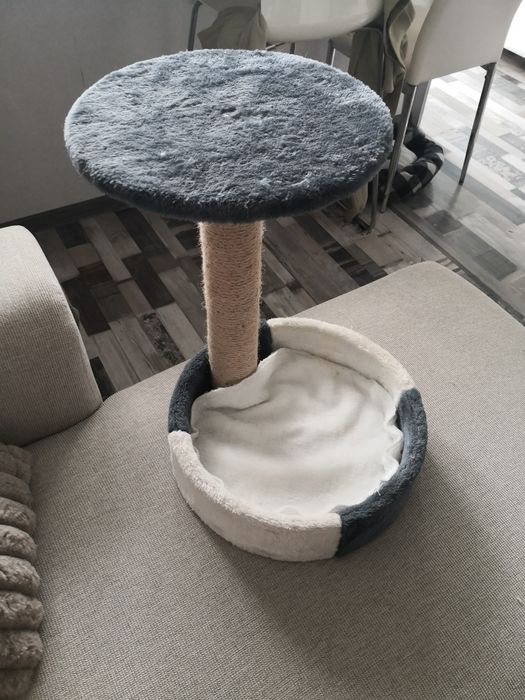 Драскалка и легло за котки – 2 в 1.