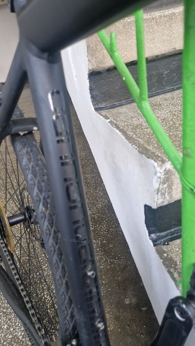 Vând bicicletă cannondale aluminiu