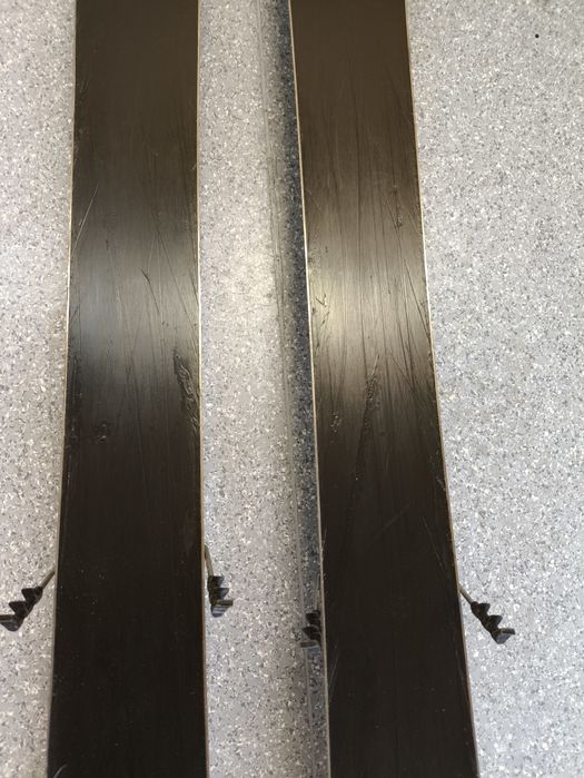 Schiuri de tură/freeride Dynastar