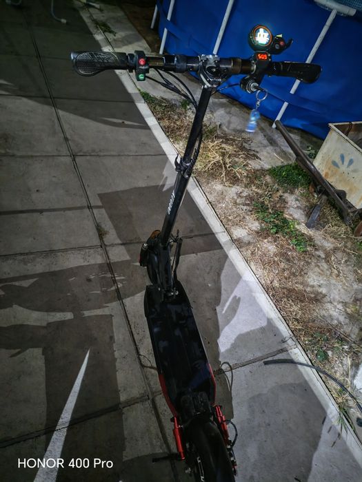 Продам самокат kugoo m4pro