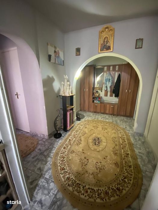 Apartament decomandat 2 camere, 48 mp + balcon, etaj 6/8, zona Traian