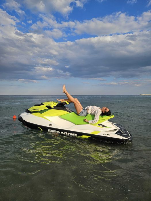 Inchiriez Skijet / pentru petreceri, vacante sau evenimente!/salvamar