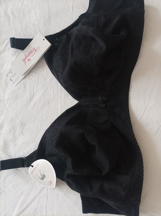 Triumph/Naturana  100C/105G/110G сутиени