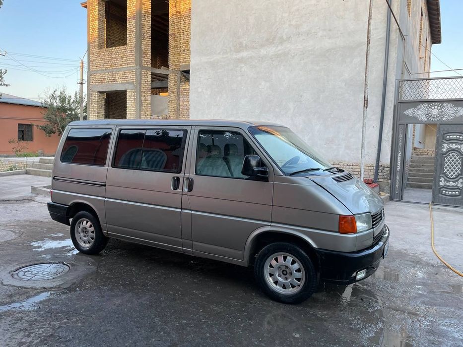продается Volkswagen T4 минивен 1992 года новый мотор в идеальале