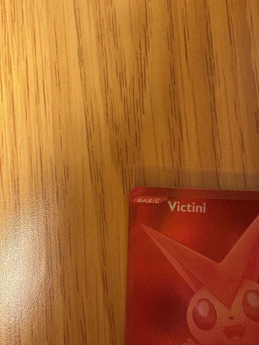 red victini 172/086