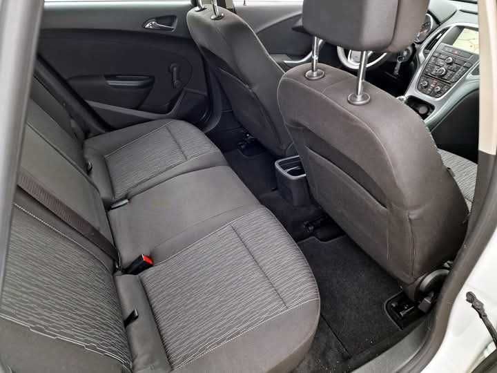 Autoturism OPEL ASTRA J 2016