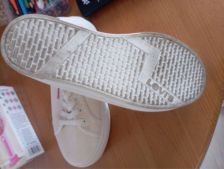 Оригинални кецове лейвис