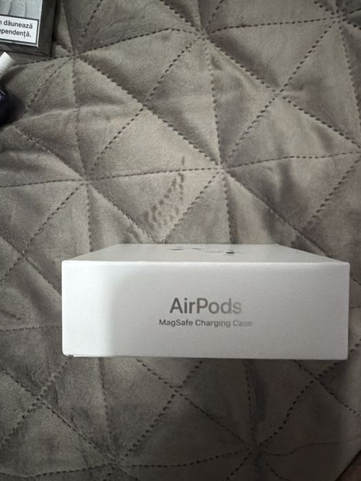 Apple Airpods generatia 3