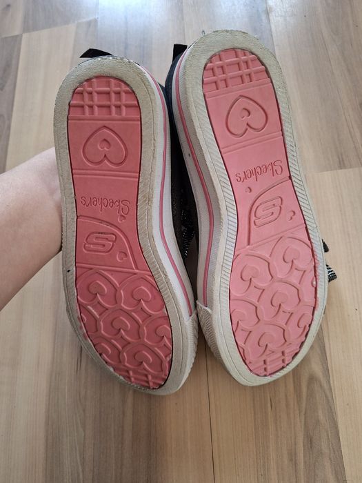 Skechers Twinkle Toes – детски светещи кецове №33 (20.5 см)