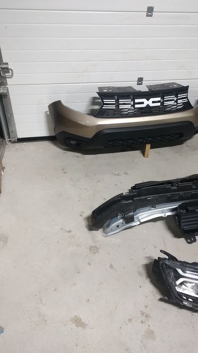 Bara fata , far dreapta, volet , trager , aripa Dacia Duster 2