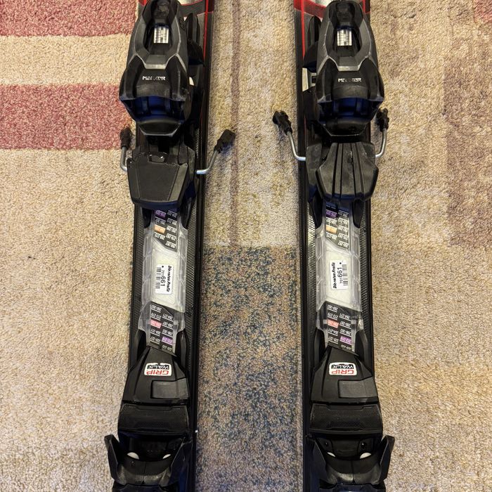 Ski K2 STRIKE 163cm / Clapari Rossignol