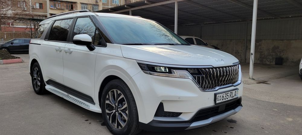 Kia carnival 2021/2022 Своя