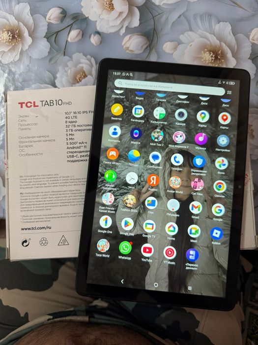 Планшет TCL TAB10
