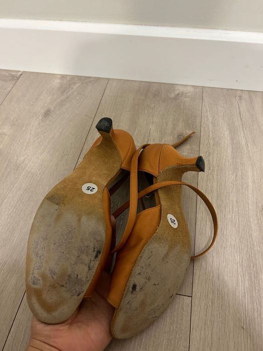 Туфли для танцев