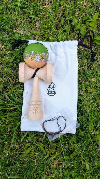 Kendama Miguel (Erratic Squirrel), tama Antiskid (verde sau alb) & Ken Maple (PRET PE BUCATA!)