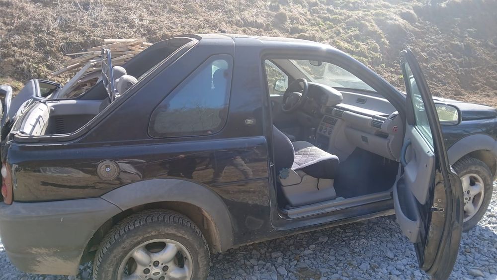 Vand land Rover anul 2002