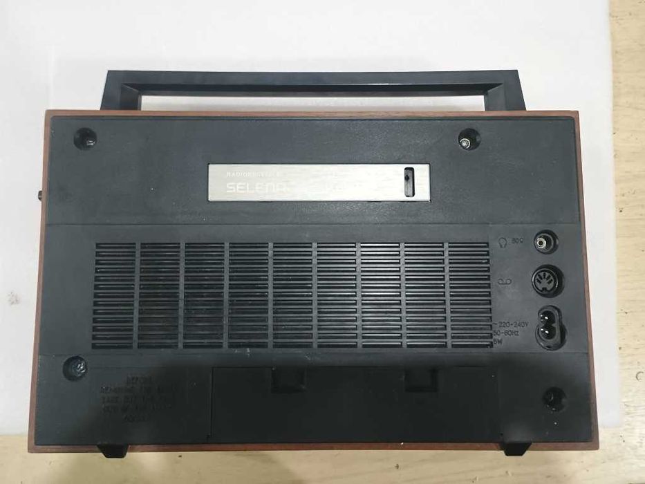 vand aparat de radio Selena b211 si b216