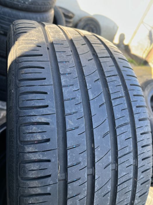 Гуми 2 бр  245/35/19  - 1бр - 125 лв