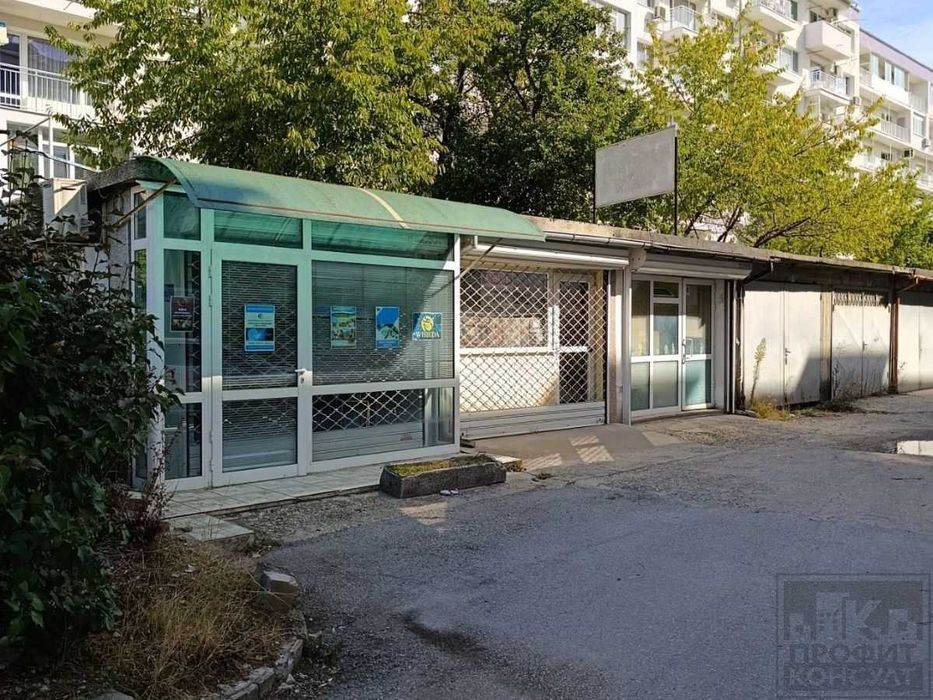 Дава се под наем Магазин в Велико Търново, Колю Фичето - 24 кв.м за 240 € - Снимка #5