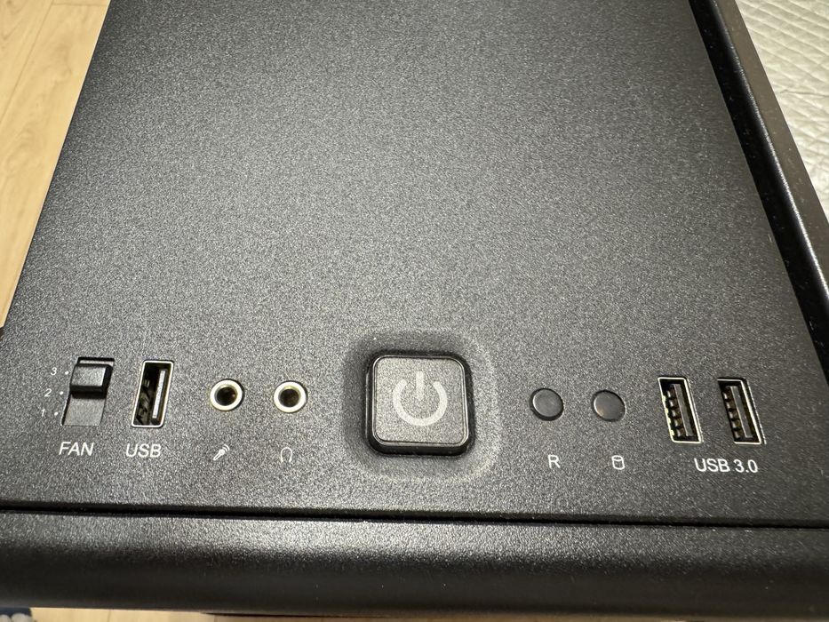 Гейминг компютър 32GB RAM / RTX 2070 Super / Ryzen 5 3600X - София