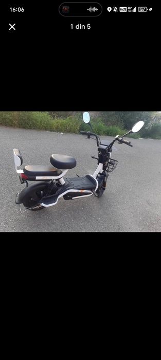 Vând schimb cu bicicleta normala.