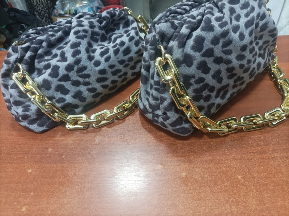 Тгр сумка сотилади йанги жуда қулай ва йенгил