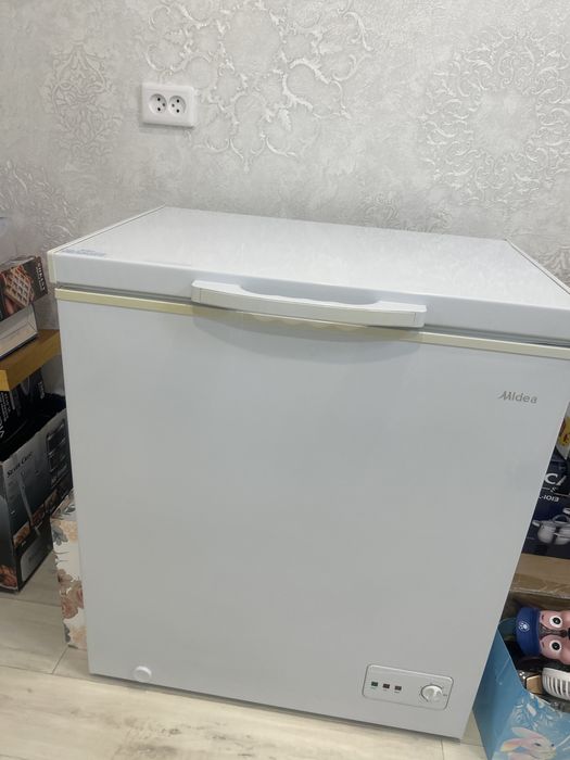Продам ларь Midea